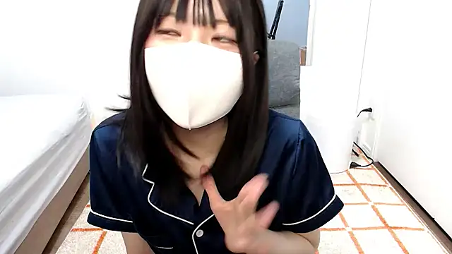  mi tsu ki  online show from December 22, 2024, 4:39 am