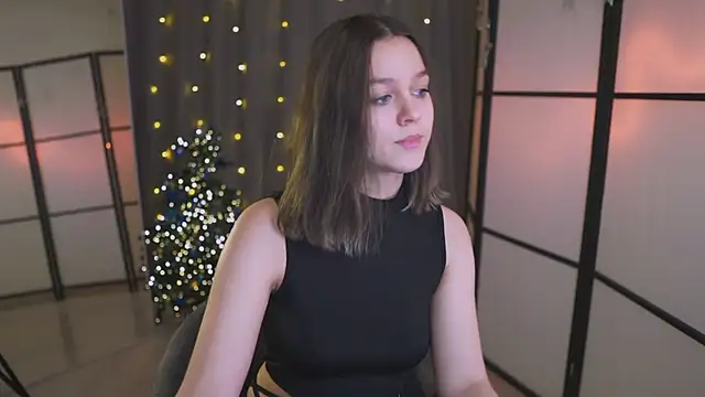 Addelin Moon online show from January 3, 2025, 4:06 pm