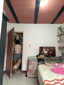 ViolettaSummer online show from April 7, 2026, 1:00 pm