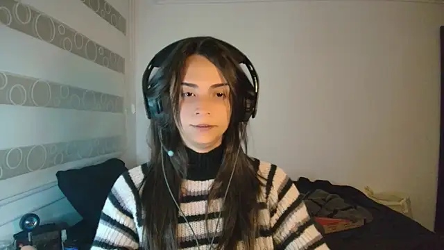 Dollbehavior  online show from October 19, 2025, 8:26 am