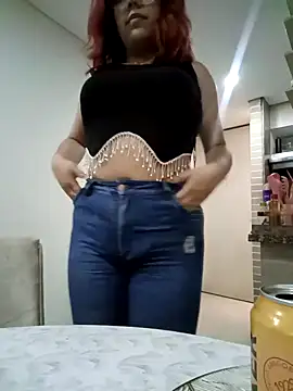 Rousse Collinss online show from February 9, 2025, 1:44 am