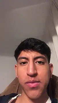 modelo180 online show from October 14, 2025, 8:42 pm