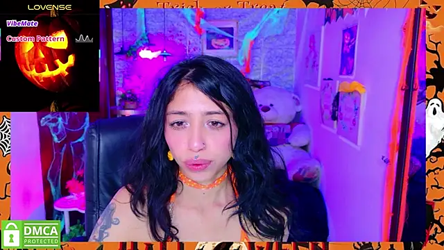 REDHOTTER  online show from October 31, 2025, 7:59 pm