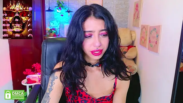 REDHOTTER  online show from November 10, 2025, 7:57 pm