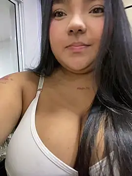 little lissiee online show from February 5, 2026, 12:26 am