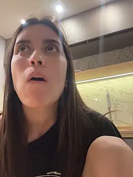 Snapshot of lupitta_1 chatting on September 12, 2025, 3:06 am lupitta 1 online show from September 12, 2025, 3:06 am