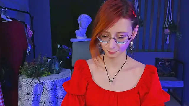 Snapshot of Orianna_Fox chatting on December 11, 2024, 8:39 pm Orianna Fox online show from December 11, 2024, 8:39 pm