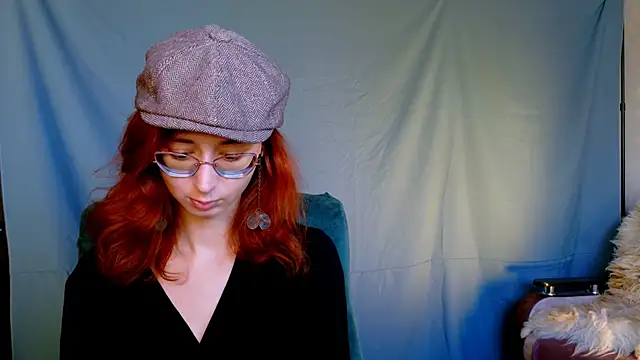 Snapshot of Orianna_Fox chatting on September 17, 2025, 10:28 am Orianna Fox online show from September 17, 2025, 10:28 am