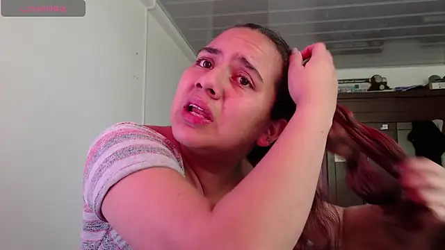 Lexyevans online show from October 6, 2025, 6:27 pm