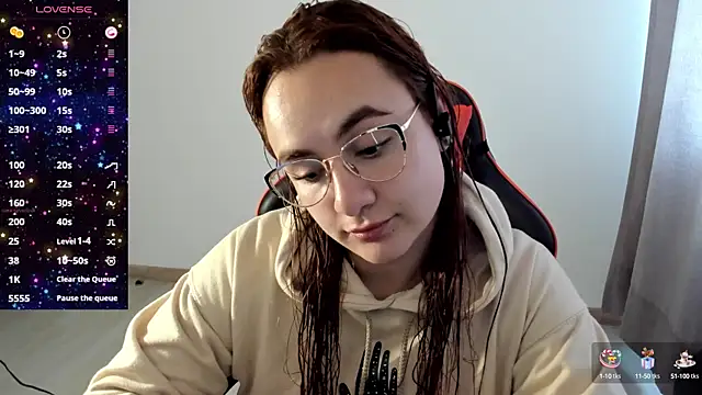 Snapshot of maryluna95 chatting on October 10, 2025, 5:12 pm maryluna95 online show from October 10, 2025, 5:12 pm