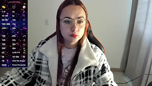 Snapshot of maryluna95 chatting on October 14, 2025, 4:19 pm maryluna95 online show from October 14, 2025, 4:19 pm