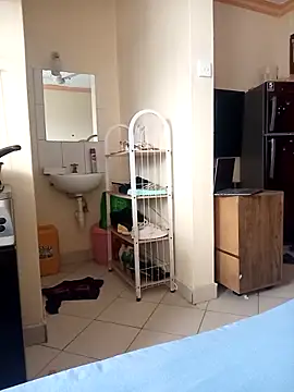 zainabsmile online show from October 4, 2025, 8:01 am