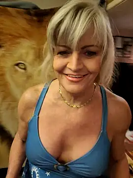 annika lately online show from October 6, 2025, 2:31 am