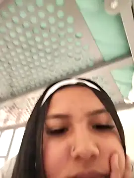 Snapshot of Alix_sweet22 chatting on December 27, 2024, 2:54 pm Alix sweet22 online show from December 27, 2024, 2:54 pm