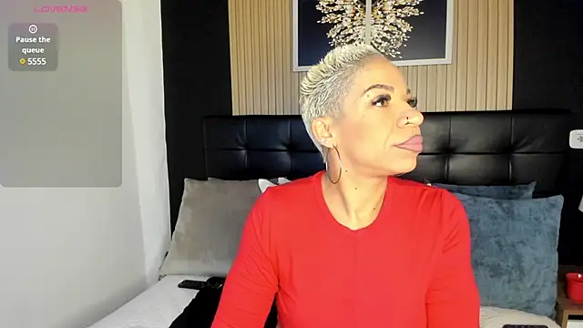 summer night  online show from February 5, 2025, 11:55 am