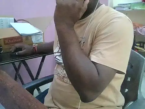 Snapshot of ITGuyhyd chatting on February 6, 2026, 6:18 am ITGuyhyd online show from February 6, 2026, 6:18 am