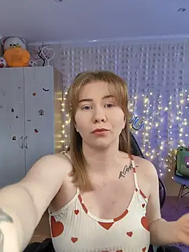 D0nna  online show from February 16, 2026, 9:38 am