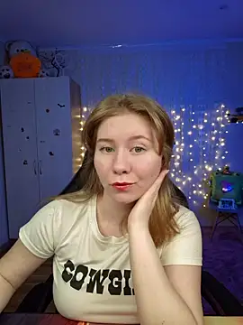 D0nna  online show from March 2, 2026, 10:05 pm