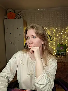 D0nna  online show from March 29, 2026, 9:04 pm