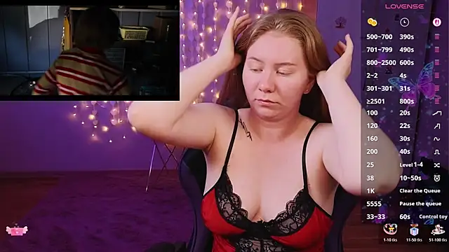 D0nna  online show from June 5, 2026, 10:04 pm