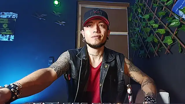 Dicaprioo  online show from November 15, 2025, 4:10 am