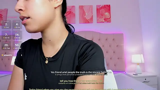 Snapshot of Emily_roux chatting on February 4, 2025, 11:06 pm Emily roux online show from February 4, 2025, 11:06 pm