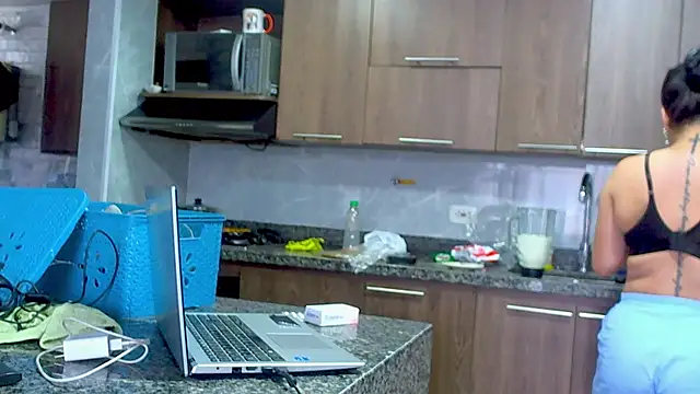 adan eva960 online show from September 23, 2025, 4:21 pm