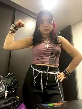 Snapshot of _Gothiccbitch_ chatting on December 6, 2024, 4:03 am  Gothiccbitch  online show from December 6, 2024, 4:03 am