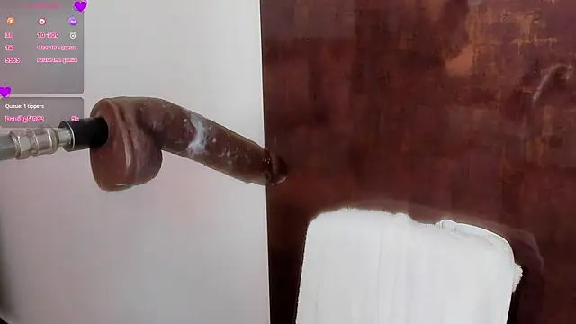 kristal blond online show from February 15, 2025, 10:33 am