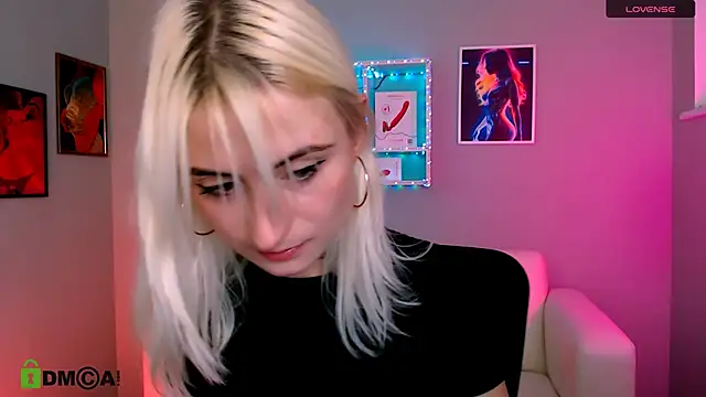 melisa white1 online show from December 5, 2025, 8:38 pm