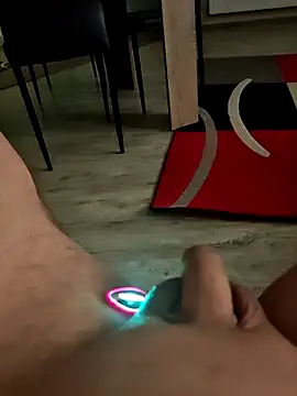 Szeltolo001 online show from February 14, 2026, 3:14 am