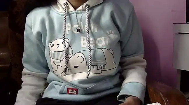 momo lov online show from January 9, 2025, 5:23 am