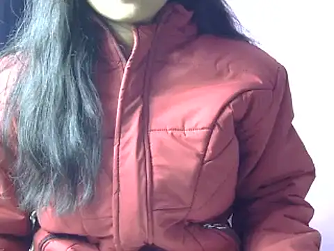 momo lov online show from January 13, 2025, 5:33 am