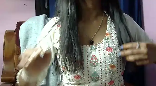 momo lov online show from January 20, 2025, 5:37 am