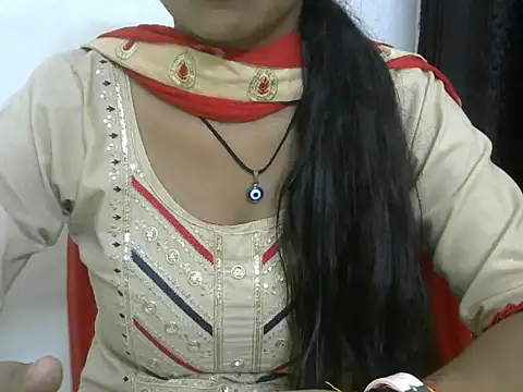 momo lov online show from September 23, 2025, 6:16 am