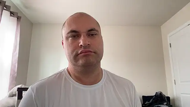 SluggishChase99 online show from April 18, 2026, 1:15 pm