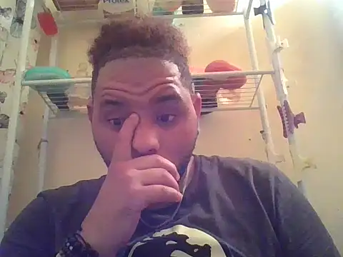 Snapshot of Dj-yefri-pauta chatting on April 22, 2026, 2:47 am Dj-yefri-pauta online show from April 22, 2026, 2:47 am