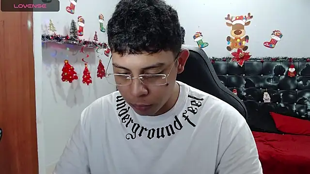 Wiiliam 20 online show from December 30, 2024, 3:46 pm