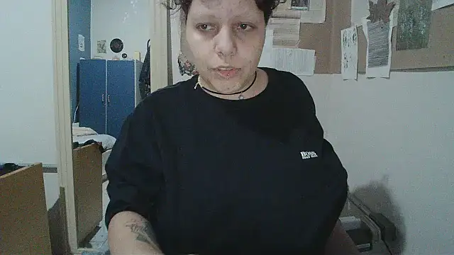 Snapshot of bbyedarling chatting on October 19, 2025, 2:34 am bbyedarling online show from October 19, 2025, 2:34 am