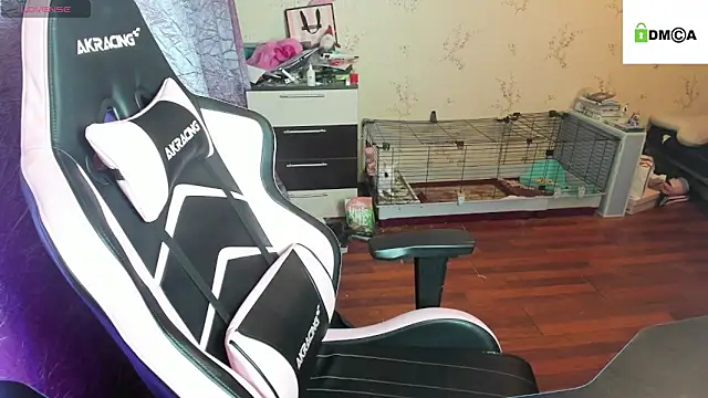 Crazy forest fairy online show from November 25, 2025, 10:43 pm