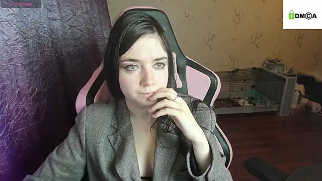 Crazy forest fairy online show from November 27, 2025, 9:50 pm