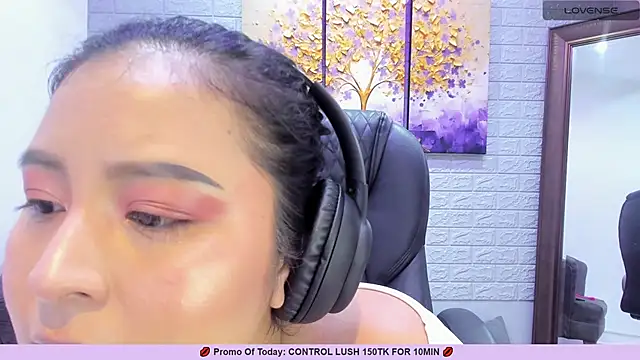  alaiasmile  online show from March 10, 2025, 7:29 pm