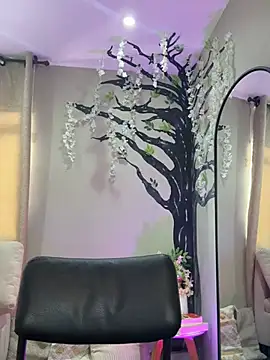  alaiasmile  online show from March 13, 2026, 6:36 pm