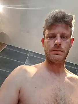 Jonjon3669 online show from April 22, 2026, 8:28 am