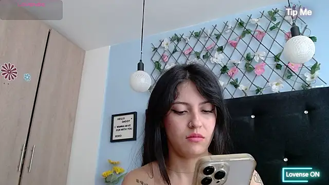 evatits 1 online show from February 10, 2025, 12:08 pm