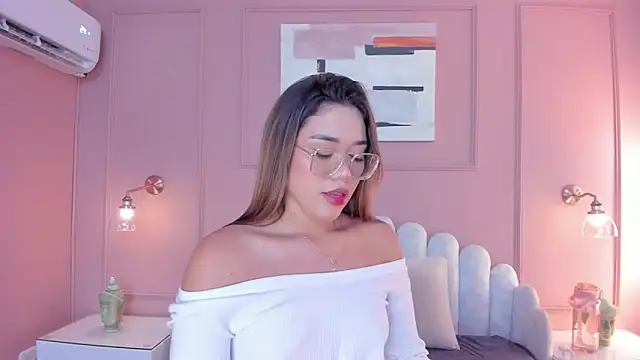 Snapshot of mara_brooks chatting on January 30, 2025, 6:43 pm mara brooks online show from January 30, 2025, 6:43 pm