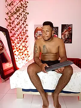 Snapshot of ARTHUR_MINI chatting on October 7, 2025, 1:03 am ARTHUR MINI online show from October 7, 2025, 1:03 am