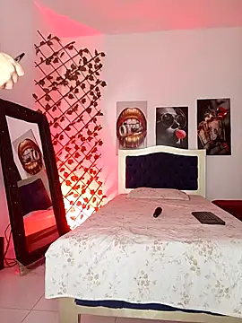 Snapshot of ARTHUR_MINI chatting on October 9, 2025, 1:03 am ARTHUR MINI online show from October 9, 2025, 1:03 am