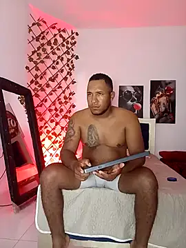 Snapshot of ARTHUR_MINI chatting on October 29, 2025, 9:00 am ARTHUR MINI online show from October 29, 2025, 9:00 am