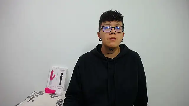 alex noa online show from February 22, 2025, 7:14 pm